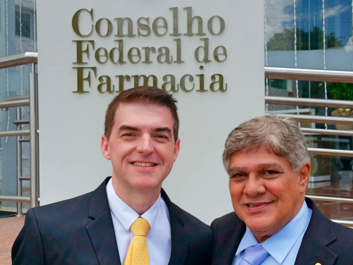 Presidente do CFF Dr. Walter da Silva Jorge João